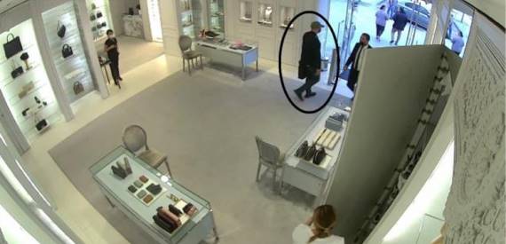 225 bin liralık hırsızlık kamerada!