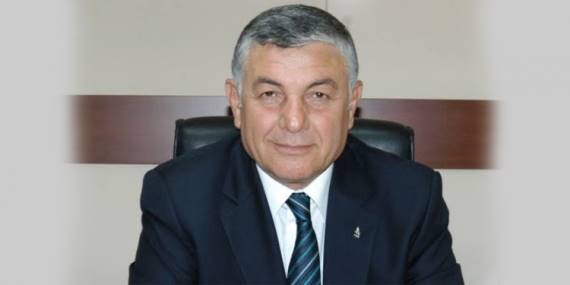 Şükrü Genç makamında düştü, dizini sakatladı!
