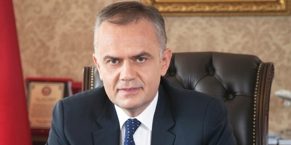Borç batağındaki AK Partili Çekmeköy Belediyesi 116 milyonluk araç kiraladı!