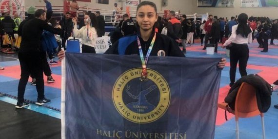 Madalyalı sporcu Akdemir Erzurum’da