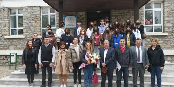 “Işıklı Gelecekler Projesi” Gökçeada’da