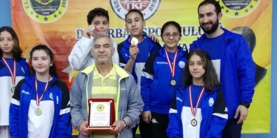Sarıyer’e 22 madalya kazandırdılar