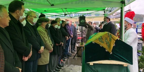 Sedat Özsoy’un annesi son yolculuğuna uğurlandı