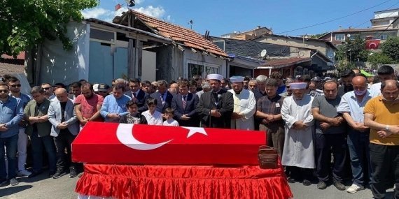 Bekçi Kerem Cebeci gözyaşlarıyla toprağa verildi