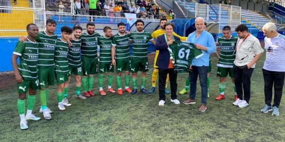 Şems Çakıroğlu’na anlamlı hediye
