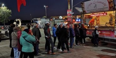 zafer-partisi-lokma-dagitimi