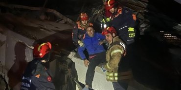 8851E549-7625-4FE7-8599-6B9DA264D35A