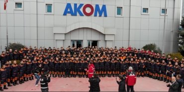 akom-itfaiyeciler-deprem-bolgesi