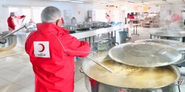 kizilay-afet-bolgesi-yemek