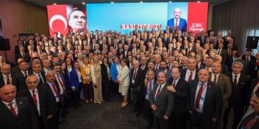 chpli-belediye-baskanlari-bulustu