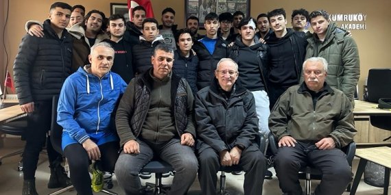 Uskumruköyspor’da mangal partisi