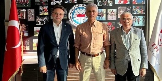 İYİ Parti Sarıyer’den İASKF’ye ziyaret