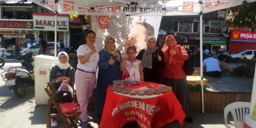 yeniden-refah-ayazaga-asure-ikrami