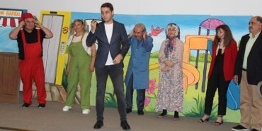 akm-tiyatro-oyunu-etkinlik