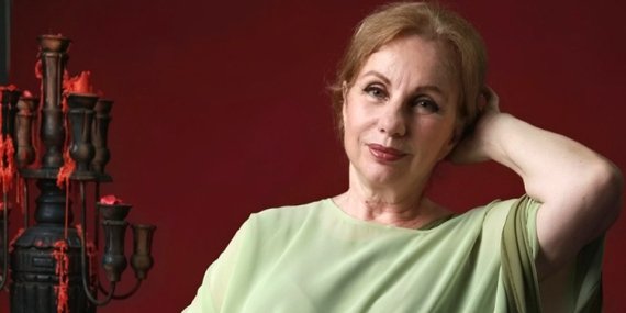 Ayşen İnci: “Çocukluğumdan beri oyuncu olmayı istemiştim”