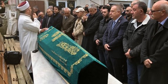 Ekrem Tekçe son yolculuğuna uğurlandı