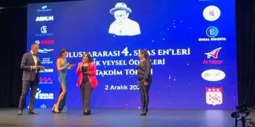 rukiye-ay-mesleki-basari-odulu