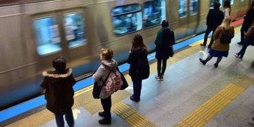 metro-istanbul-yolcu