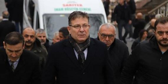 CHP Sarıyer Belediye Başkan Adayı Oktay Aksu, Küçükkoçkaya’nın cenazesine katıldı