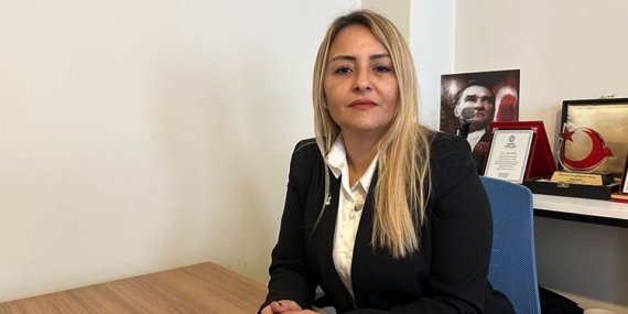 Milli Yol Partisi Ayşegül Özsoy’un afişlerini kestiler!