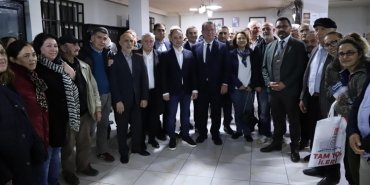 chp_oktay_aksu_yaninda