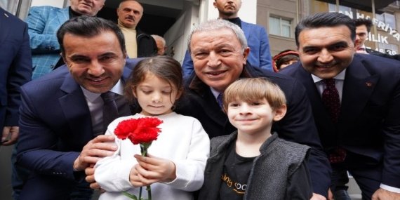 Hulusi Akar’dan Sarıyer’e ziyaret