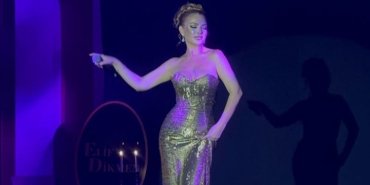 pinar_elice_altin_kostum