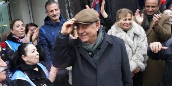 Şükrü Genç Reşitpaşa’da döner kesip oy istedi!