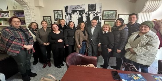 Temur’dan Türk Kadınlar Birliği’ne ziyaret