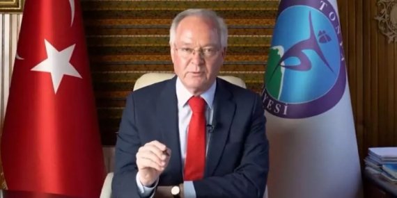 AK Partili Belediye Başkanı’nı makamında dövdüler!