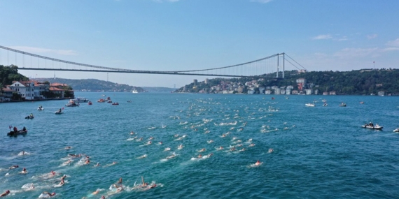 Kıtalar kulaçlarla birleşiyor!