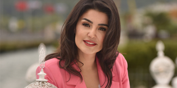 Esra Öztürk: “Müzik dünyasında kurallarımla ilerliyorum”