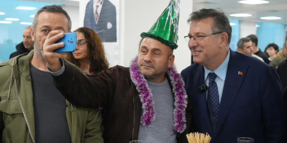 Oktay Aksu, binlerce personeliyle tek tek selamlaştı!