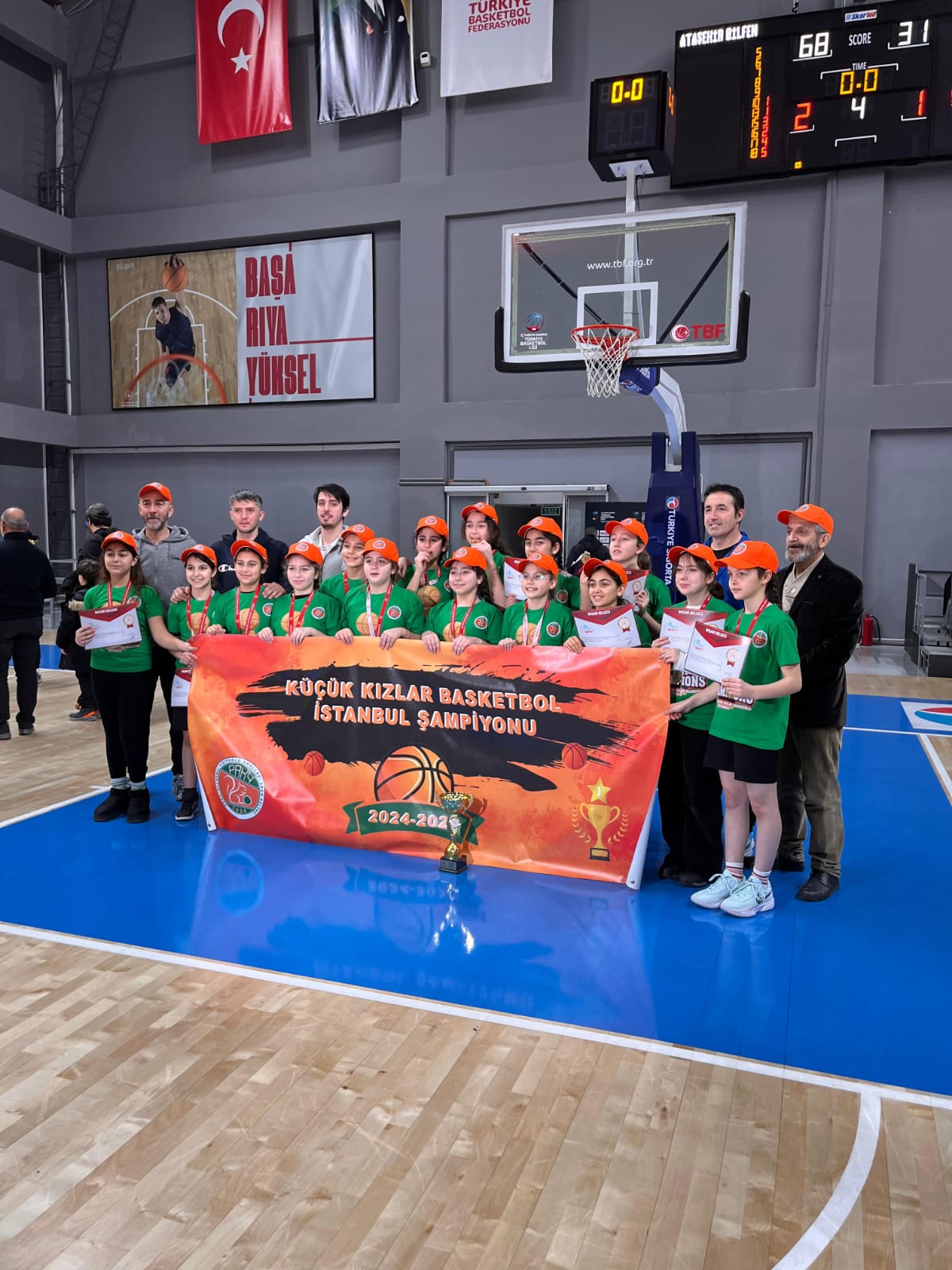 minik_kiz_basketbol_takimi_sampiyon (3)