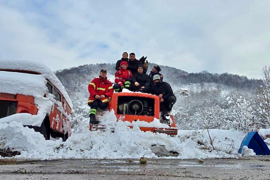 silan_sariyer_belediyesi_deprem_kopegi (10)