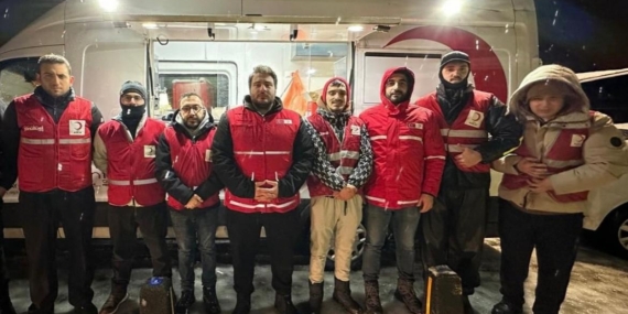 Kızılay Sarıyer’den kar nöbeti!