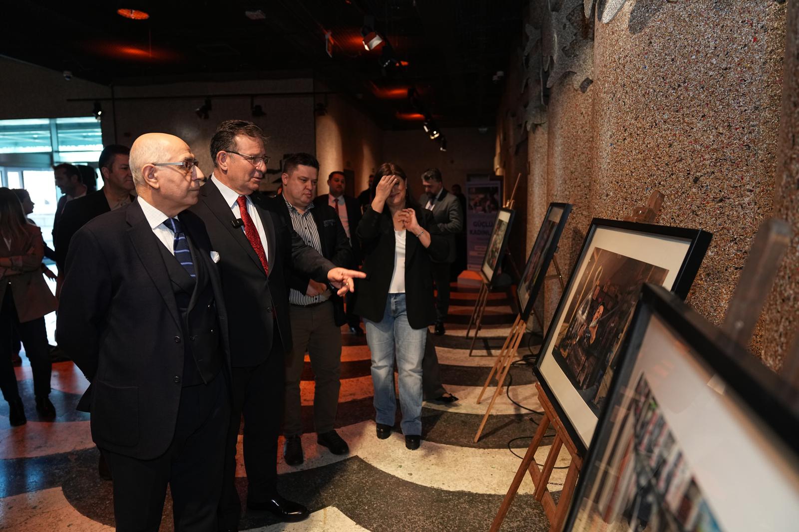 guclu_kadinlar_sergisi (6)