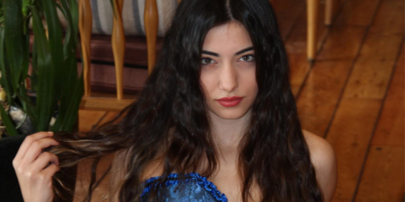 Melis Sağlam: “Oyunculukta yarışa bir adım önde başladım”