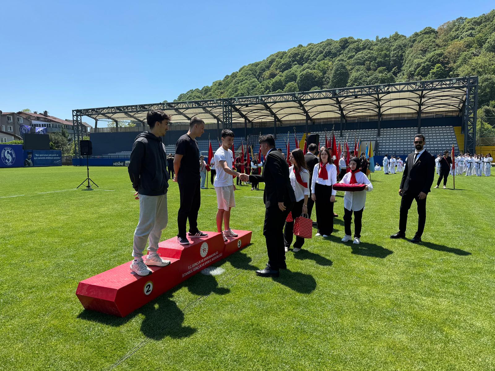 19_mayis_ataturku_anma_genclik_ve_spor_bayrami (24)