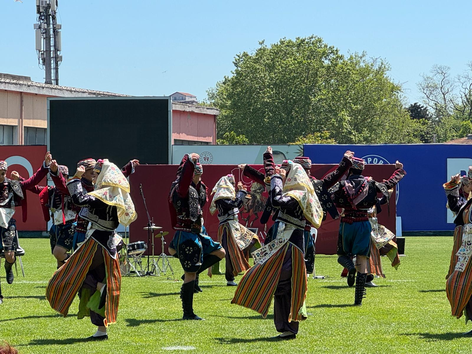 19_mayis_ataturku_anma_genclik_ve_spor_bayrami (9)