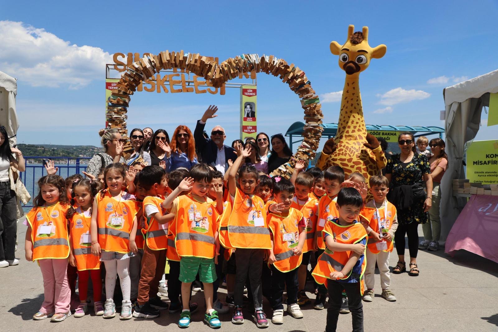 a6cddc00-f1b3-4ffd-8b4f-8deef21a9e45