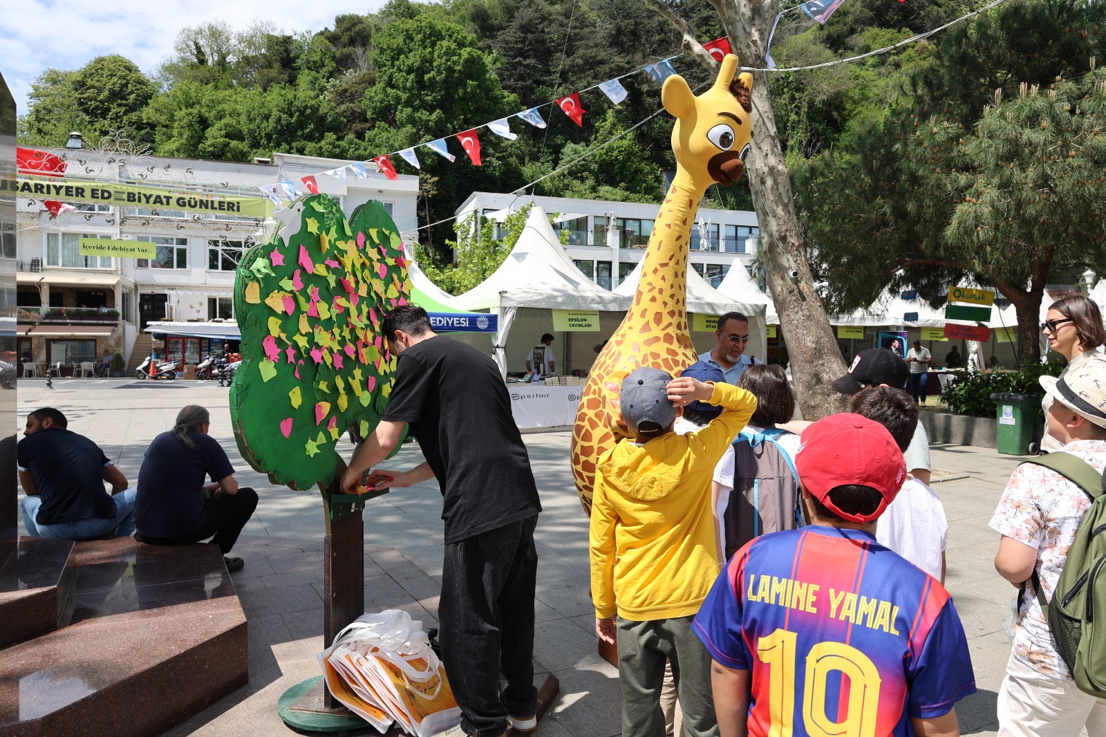 fcd26dd1-d444-4ca9-97cc-42ef267cd6f0