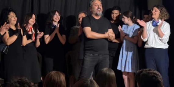 Epik Sanat Tiyatrosu: “Defne’de tiyatro salonu istiyoruz!”