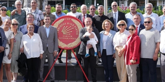 Cumhuriyet Halk Partisin’de 102. Yıl töreni