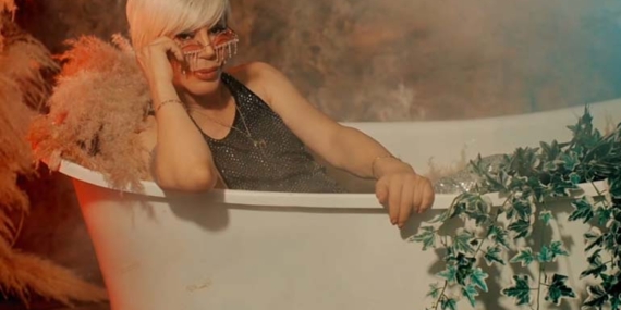 Hayfi’den Sevda Karababa destekli Sezen Aksu şarkısı