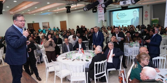 Başkan Aksu, Şiranlı komşularıyla iftar sofrasında