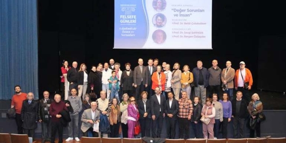 Sarıyer’de “Değer Sorunları ve İnsan” Paneli