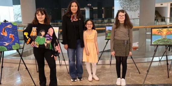 Minik ressamların sergisi sanatseverler ile buluştu