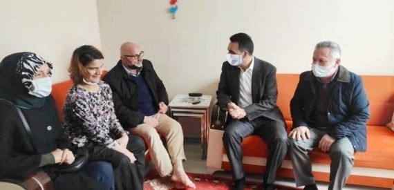 AK PARTİ’DEN DÜNYA KADINLAR GÜNÜNDE ANLAMLI ZİYARET