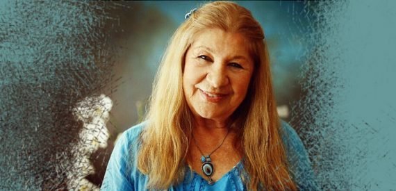 Usta sanatçı Ayla Algan: “Tiyatroyu sevin!”